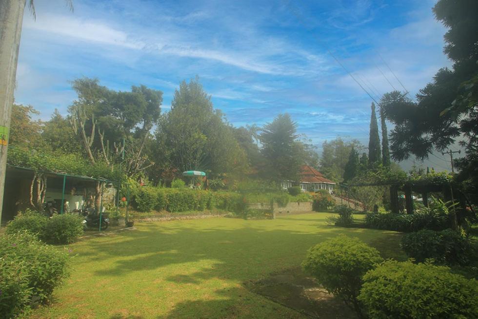 Hotel Villa Rawa Pening Pratama By Aparian Bandungan Exterior foto