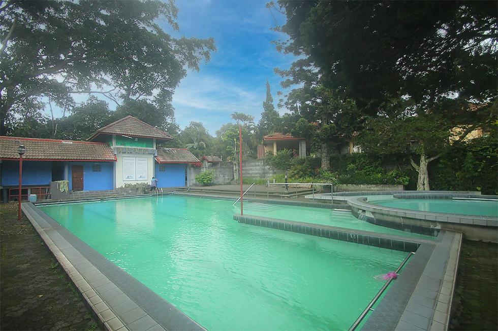 Hotel Villa Rawa Pening Pratama By Aparian Bandungan Exterior foto